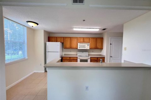 Condominio en alquiler en Orlando, Florida, 2 dormitorios, 113.25 m2 № 1883225 - foto 10