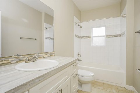 House in Kissimmee, Florida 3 bedrooms, 148.64 sq.m. № 1817971 - photo 13