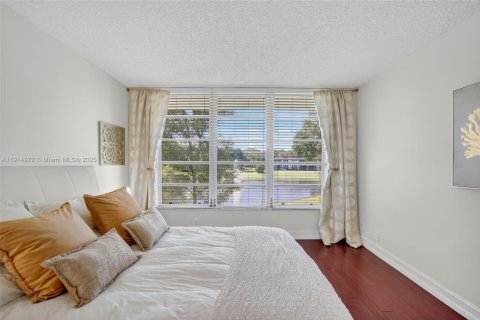 Copropriété à vendre à Pompano Beach, Floride: 3 chambres, 139.35 m2 № 2089145 - photo 26