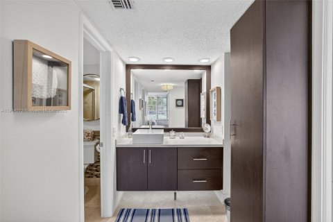 Copropriété à vendre à Pompano Beach, Floride: 3 chambres, 139.35 m2 № 2089145 - photo 21