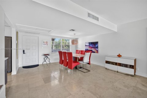 Copropriété à vendre à Pompano Beach, Floride: 3 chambres, 139.35 m2 № 2089145 - photo 16