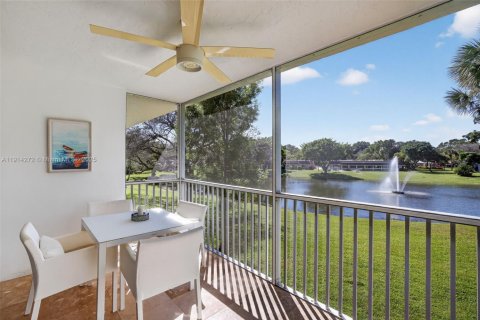 Copropriété à vendre à Pompano Beach, Floride: 3 chambres, 139.35 m2 № 2089145 - photo 7