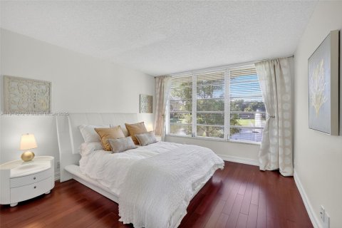 Copropriété à vendre à Pompano Beach, Floride: 3 chambres, 139.35 m2 № 2089145 - photo 25
