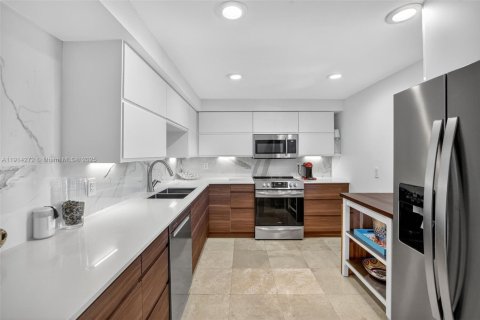 Copropriété à vendre à Pompano Beach, Floride: 3 chambres, 139.35 m2 № 2089145 - photo 12