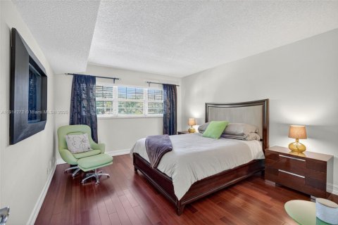 Copropriété à vendre à Pompano Beach, Floride: 3 chambres, 139.35 m2 № 2089145 - photo 29
