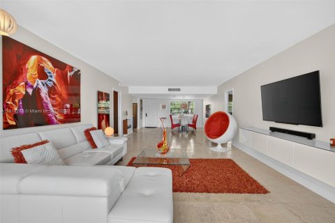 Condo à Pompano Beach, Floride, 3 chambres  № 2089145