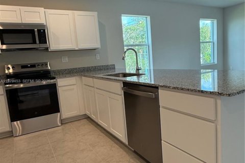 Touwnhouse à vendre à Florida City, Floride: 3 chambres, 159.33 m2 № 2043642 - photo 9