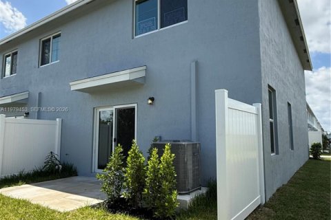 Touwnhouse à vendre à Florida City, Floride: 3 chambres, 159.33 m2 № 2043642 - photo 26