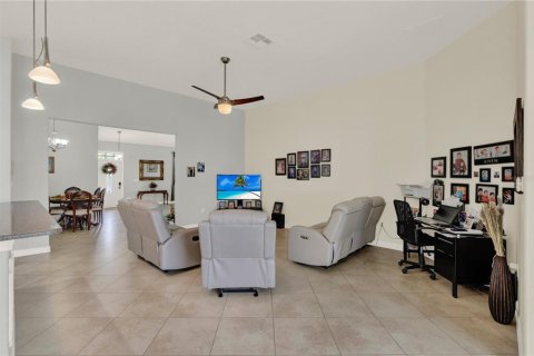 Casa en venta en Mount Dora, Florida, 4 dormitorios, 224.92 m2 № 1653853 - foto 16