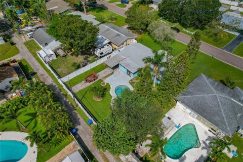 House in Saint Petersburg, Florida 2 bedrooms, 104.52 sq.m. № 2378915 - photo 30
