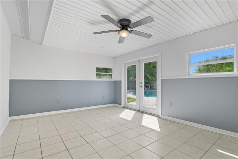 House in Saint Petersburg, Florida 2 bedrooms, 104.52 sq.m. № 2378915 - photo 22