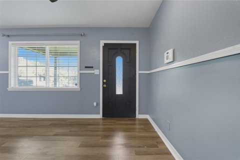 House in Saint Petersburg, Florida 2 bedrooms, 104.52 sq.m. № 2378915 - photo 5