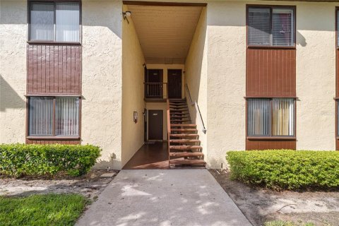 Condominio en venta en Ocala, Florida, 2 dormitorios, 99.59 m2 № 1827219 - foto 1