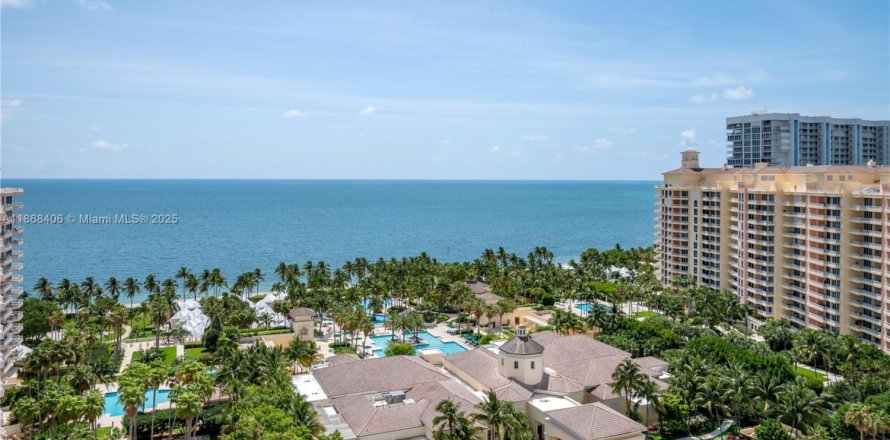 Condo in Key Biscayne, Florida, 2 bedrooms № 1963974
