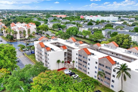 Copropriété à vendre à Hialeah, Floride: 1 chambre, 69.58 m2 № 2181084 - photo 23