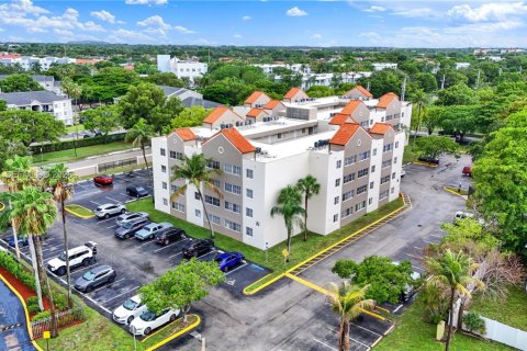 Copropriété à vendre à Hialeah, Floride: 1 chambre, 69.58 m2 № 2181084 - photo 20