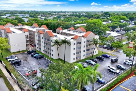 Copropriété à vendre à Hialeah, Floride: 1 chambre, 69.58 m2 № 2181084 - photo 21