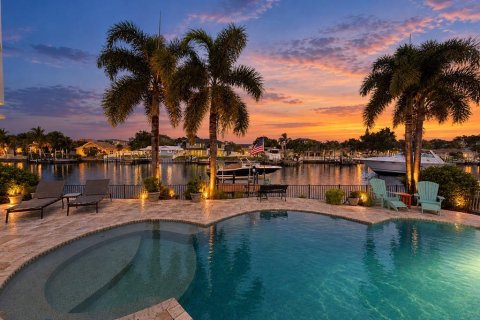 Villa ou maison à vendre à Clearwater, Floride: 3 chambres, 278.43 m2 № 2418438 - photo 4