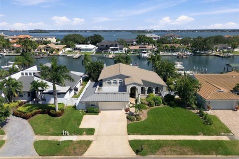 Casa en Clearwater, Florida 3 dormitorios, 278.43 m2 № 2418438