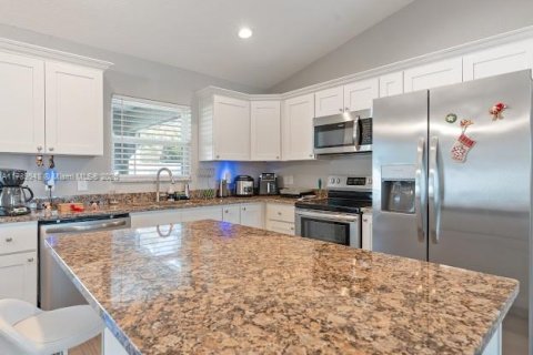 Casa en venta en Ocala, Florida, 3 dormitorios, 124.21 m2 № 1712139 - foto 9