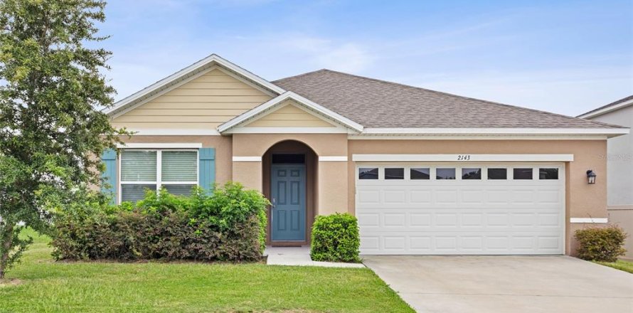 Villa ou maison à Tavares, Floride 3 chambres, 157 m2 № 2105276