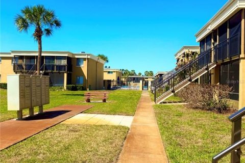 Condominio en venta en Casselberry, Florida, 1 dormitorio, 71.35 m2 № 2116719 - foto 21