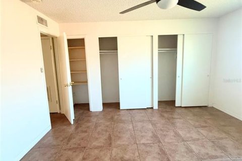Condominio en venta en Casselberry, Florida, 1 dormitorio, 71.35 m2 № 2116719 - foto 8