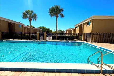 Condominio en venta en Casselberry, Florida, 1 dormitorio, 71.35 m2 № 2116719 - foto 29