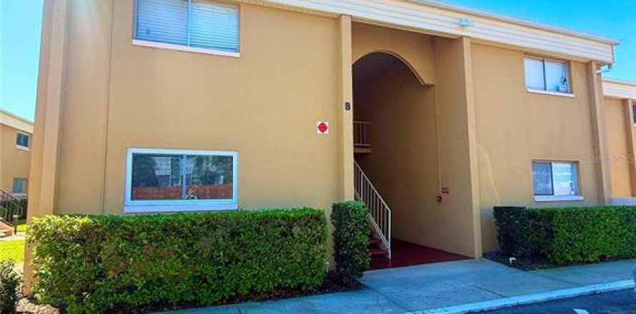 Condominio en Casselberry, Florida, 1 dormitorio № 2116719