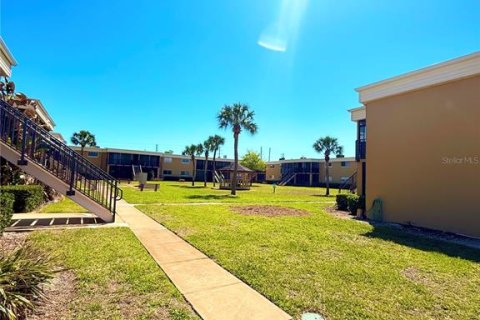 Condominio en venta en Casselberry, Florida, 1 dormitorio, 71.35 m2 № 2116719 - foto 27