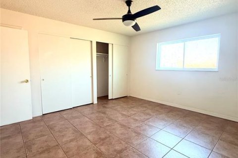 Condominio en venta en Casselberry, Florida, 1 dormitorio, 71.35 m2 № 2116719 - foto 9
