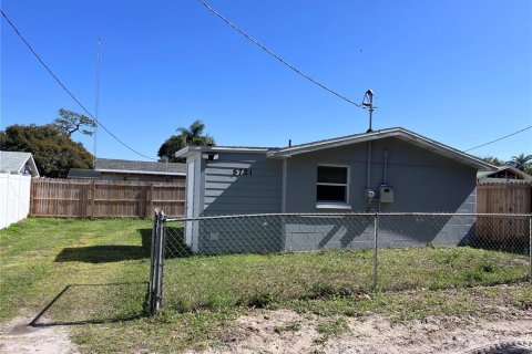Casa en alquiler en Zephyrhills, Florida, 1 dormitorio, 33.44 m2 № 1827121 - foto 5