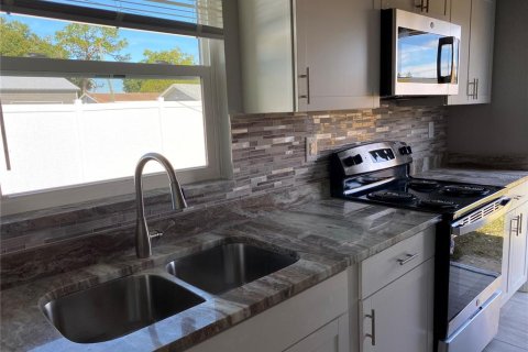 Casa en alquiler en Zephyrhills, Florida, 1 dormitorio, 33.44 m2 № 1827121 - foto 14