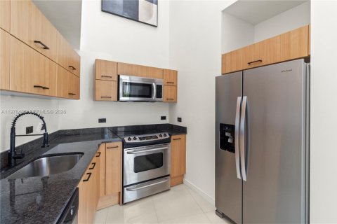 Снять в аренду кондоминиум в Майами, Флорида 2 спальни, 104.05м2, № 2043931 - фото 28