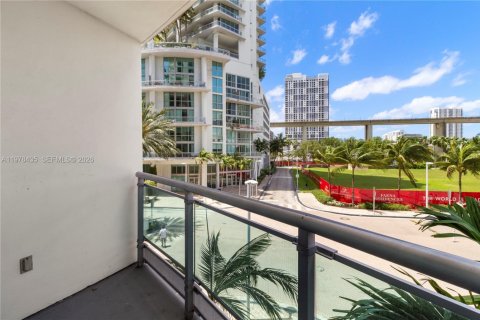 Снять в аренду кондоминиум в Майами, Флорида 2 спальни, 104.05м2, № 2043931 - фото 20