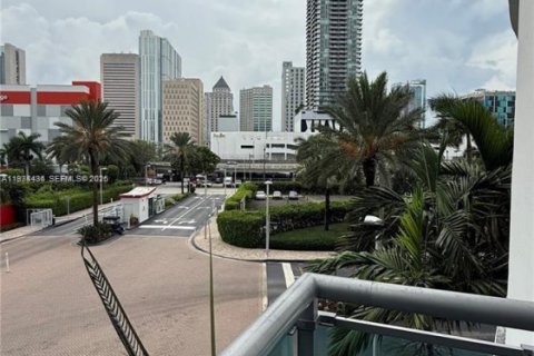 Снять в аренду кондоминиум в Майами, Флорида 2 спальни, 104.05м2, № 2043931 - фото 6