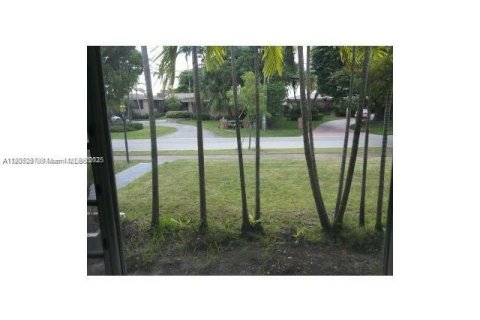 House in Miami Beach, Florida 4 bedrooms, 315.87 sq.m. № 1955926 - photo 7