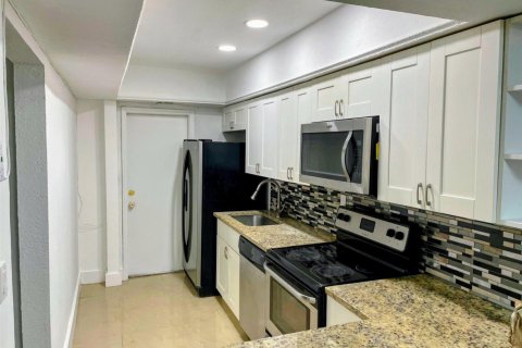 Condominio en venta en Coral Springs, Florida, 2 dormitorios, 112.69 m2 № 1161946 - foto 1