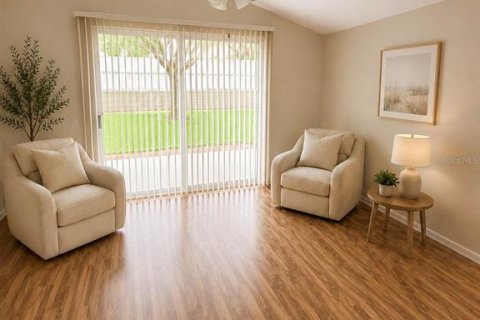 House in Spring Hill, Florida 3 bedrooms, 149.02 sq.m. № 2344517 - photo 6