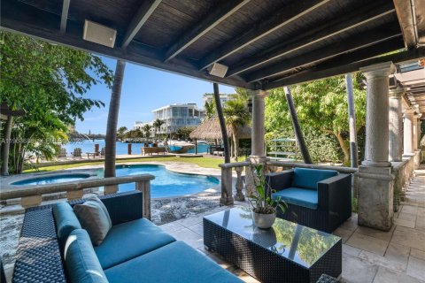 Casa en venta en Miami Beach, Florida, 4 dormitorios, 270.72 m2 № 2026632 - foto 25