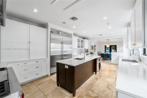 Casa en venta en Miami Beach, Florida, 4 dormitorios, 270.72 m2 № 2026632 - foto 10