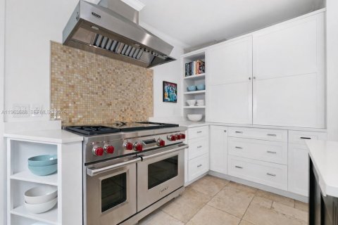 Casa en venta en Miami Beach, Florida, 4 dormitorios, 270.72 m2 № 2026632 - foto 11