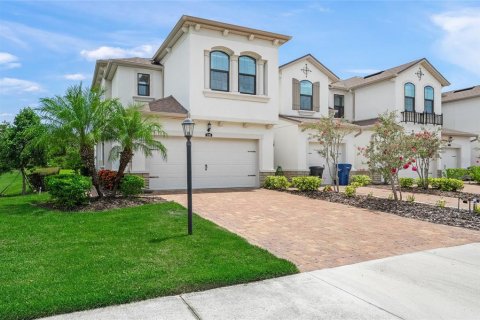 Townhouse in HARMONY AT LAKEWOOD RANCH in Bradenton, Florida 3 bedrooms, 161.56 sq.m. № 1843839 - photo 1