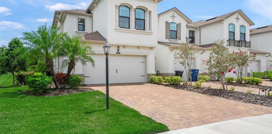 Townhouse in HARMONY AT LAKEWOOD RANCH in Bradenton, Florida 3 bedrooms, 161.56 sq.m. № 1843839