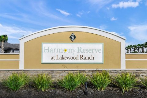 Townhouse in HARMONY AT LAKEWOOD RANCH in Bradenton, Florida 3 bedrooms, 161.56 sq.m. № 1843839 - photo 25