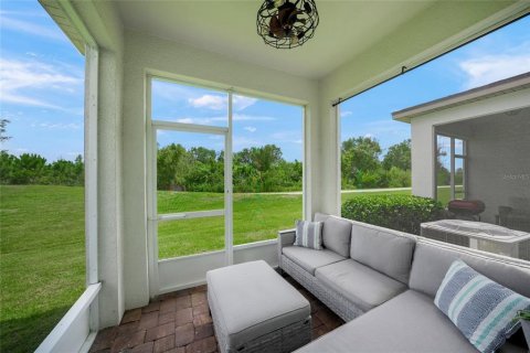 Townhouse in HARMONY AT LAKEWOOD RANCH in Bradenton, Florida 3 bedrooms, 161.56 sq.m. № 1843839 - photo 23