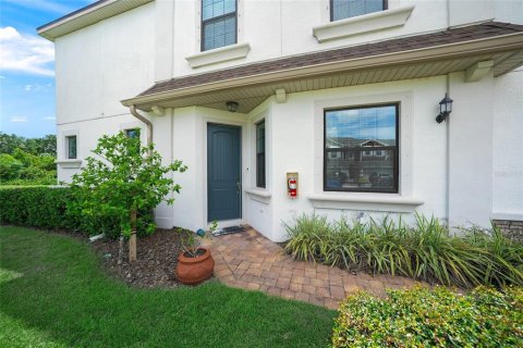 Townhouse in HARMONY AT LAKEWOOD RANCH in Bradenton, Florida 3 bedrooms, 161.56 sq.m. № 1843839 - photo 2