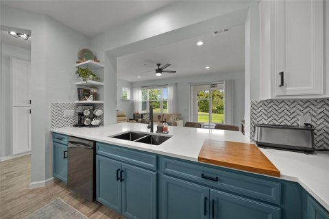 Townhouse in HARMONY AT LAKEWOOD RANCH in Bradenton, Florida 3 bedrooms, 161.56 sq.m. № 1843839 - photo 7