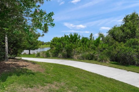 Townhouse in HARMONY AT LAKEWOOD RANCH in Bradenton, Florida 3 bedrooms, 161.56 sq.m. № 1843839 - photo 24