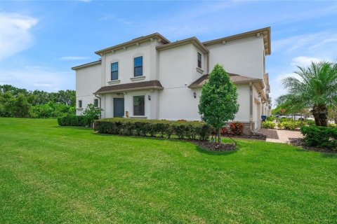 Townhouse in HARMONY AT LAKEWOOD RANCH in Bradenton, Florida 3 bedrooms, 161.56 sq.m. № 1843839 - photo 3